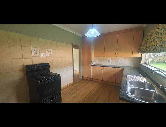 3 BEDROOM HOUSE FOR SALE IN HEIDELBERG CENTRAL